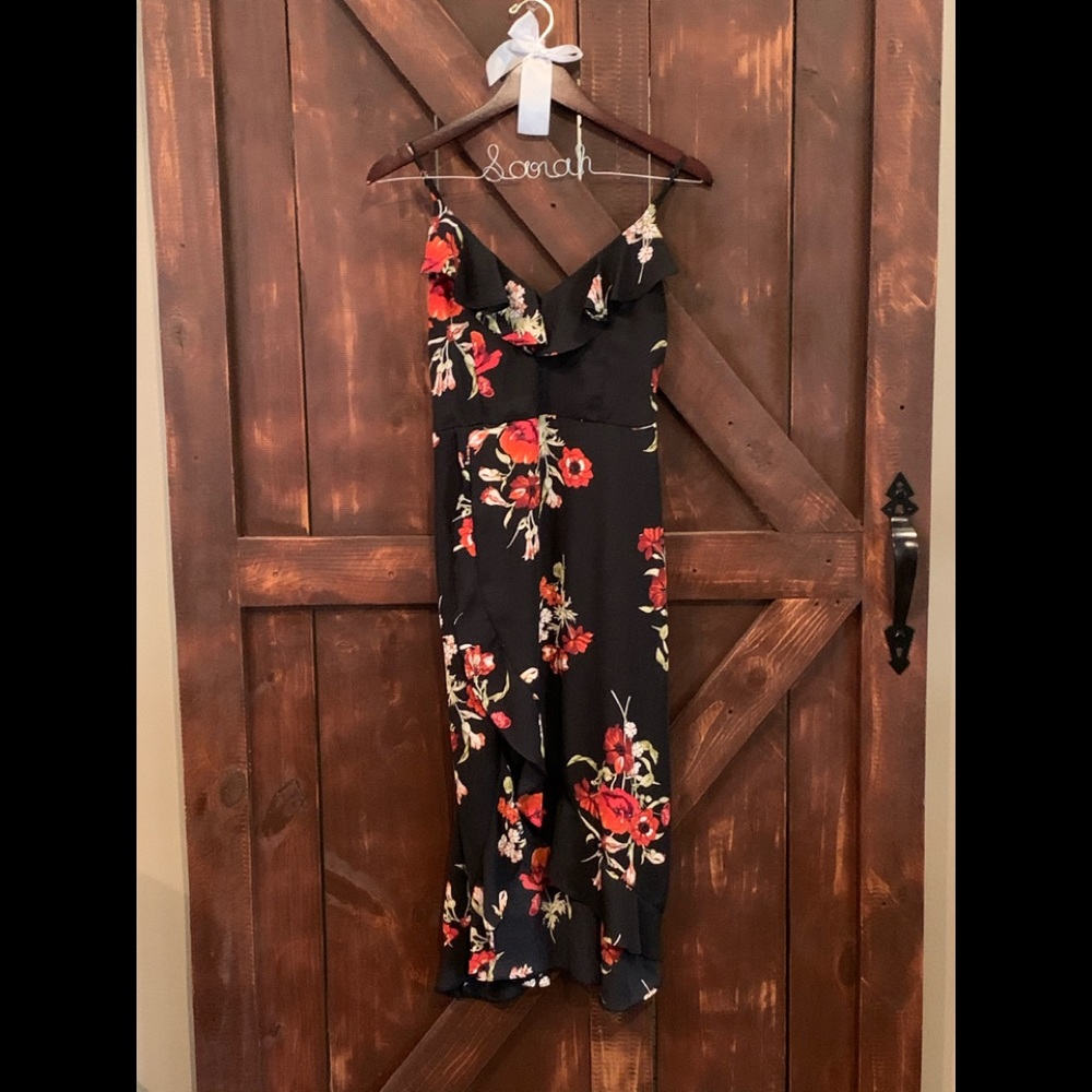 Black floral scalloped dress